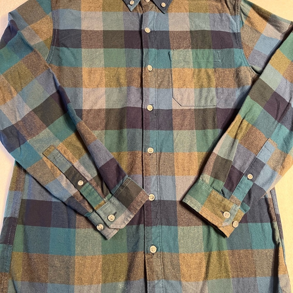 Eddie Bauer Blue Green Brown Plaid Button-Down Shirt